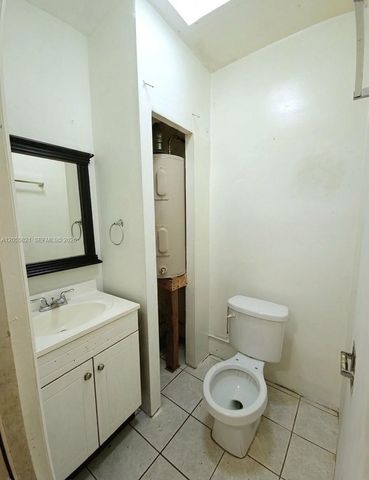 10221 SW 169th St, Miami, FL 33157