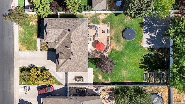 10294 N CARRIAGE LN, Cedar Hills, UT 84062