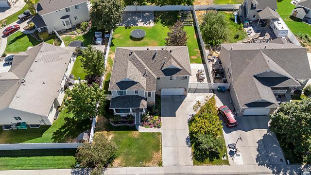 10294 N CARRIAGE LN, Cedar Hills, UT 84062