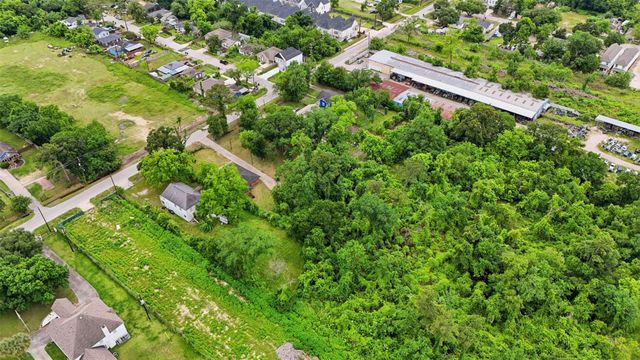 2732 De Soto Street, Houston, TX 77091