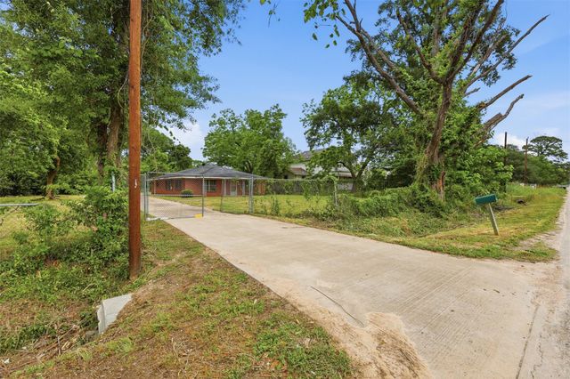 2732 De Soto Street, Houston, TX 77091