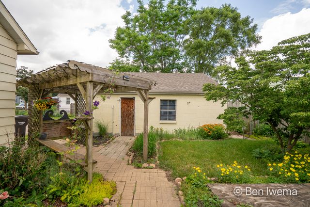 3710 Oriole Avenue Sw, City Of Wyoming, MI 49509