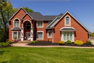 44 Quarry Ridge Road, Charleston, WV 25304