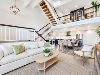 984 Granville, Los Angeles, CA 90049