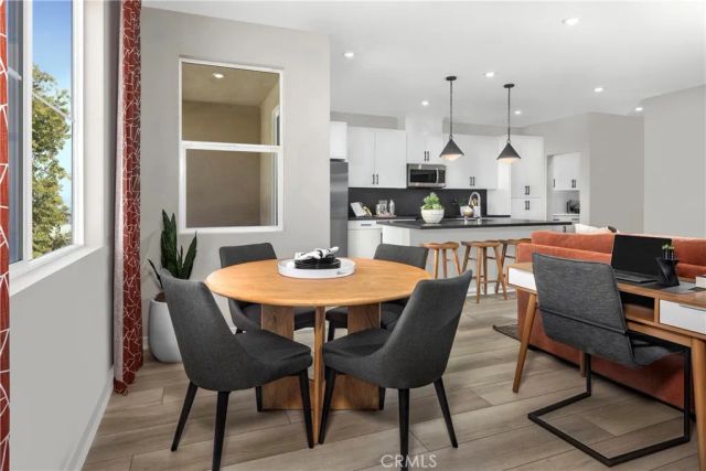 3681 W S. Eichler Paseo 10, Ontario, CA 91761
