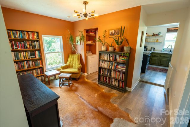 974 W US 70 Highway, Morganton, NC 28655