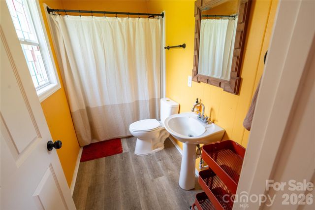 974 W US 70 Highway, Morganton, NC 28655