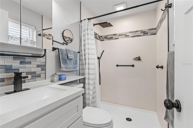 2005 ORIOLE LANE, South Daytona, FL 32119