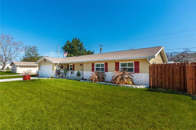 2005 ORIOLE LANE, South Daytona, FL 32119