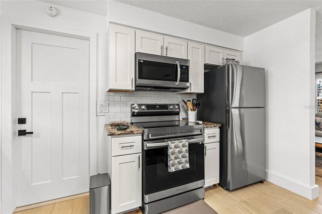 2005 ORIOLE LANE, South Daytona, FL 32119