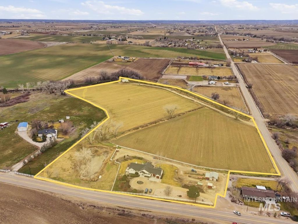 16921 Oasis Rd, Caldwell, ID 83607 photo 2