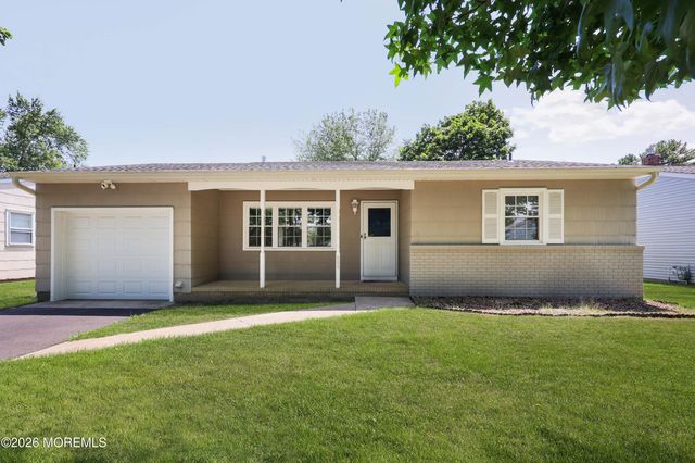 307 Westbrook Drive, Toms River, NJ 08757
