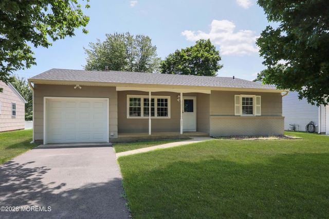 307 Westbrook Drive, Toms River, NJ 08757