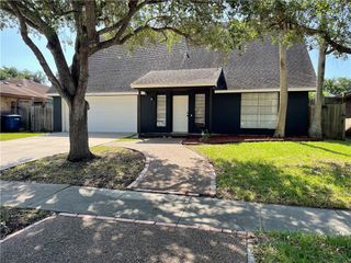 7029 Tamarron Ct, Corpus Christi, TX 78413