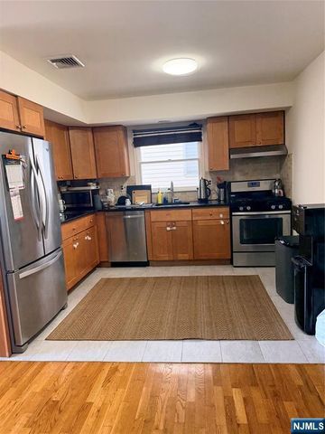 635 5th A, Carlstadt, NJ 07072