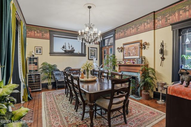 504 Belgravia Ct, Louisville, KY 40208