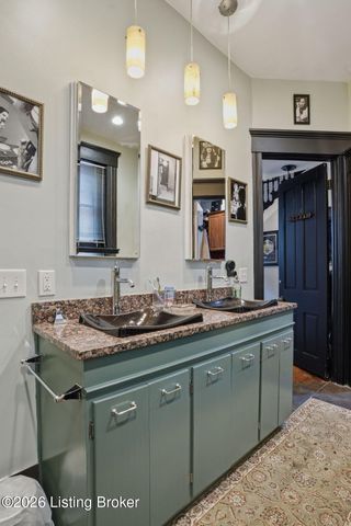 504 Belgravia Ct, Louisville, KY 40208