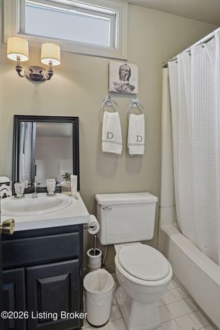 504 Belgravia Ct, Louisville, KY 40208