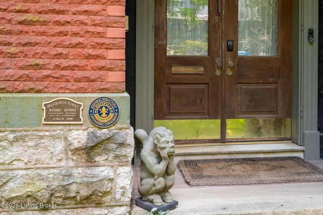 504 Belgravia Ct, Louisville, KY 40208