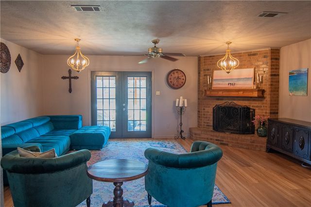 4508 Littleton Court, Bryan, TX 77802