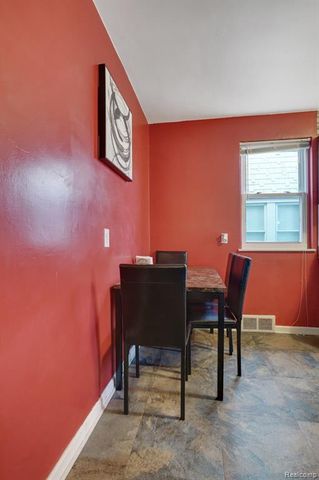 839 E Bennett Avenue, Ferndale, MI 48220