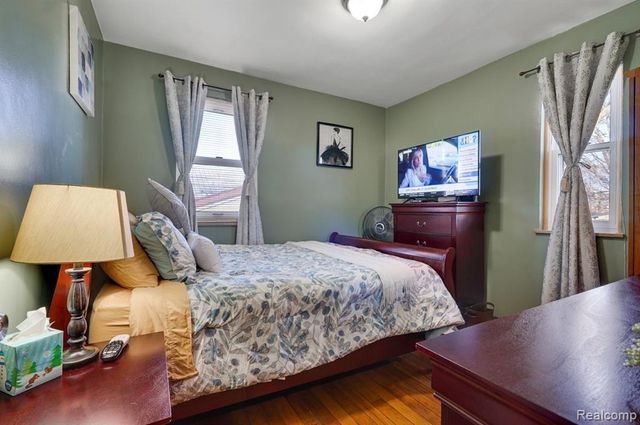 839 E Bennett Avenue, Ferndale, MI 48220