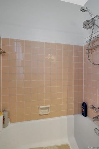 839 E Bennett Avenue, Ferndale, MI 48220