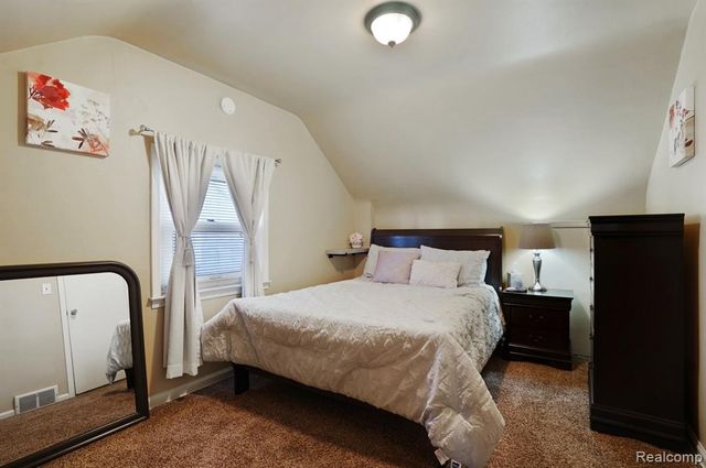 839 E Bennett Avenue, Ferndale, MI 48220