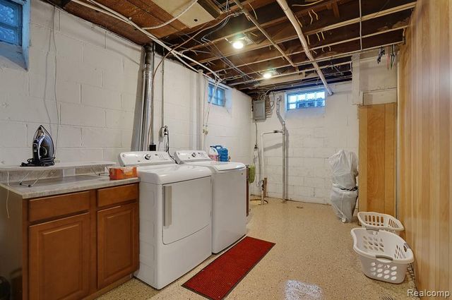 839 E Bennett Avenue, Ferndale, MI 48220