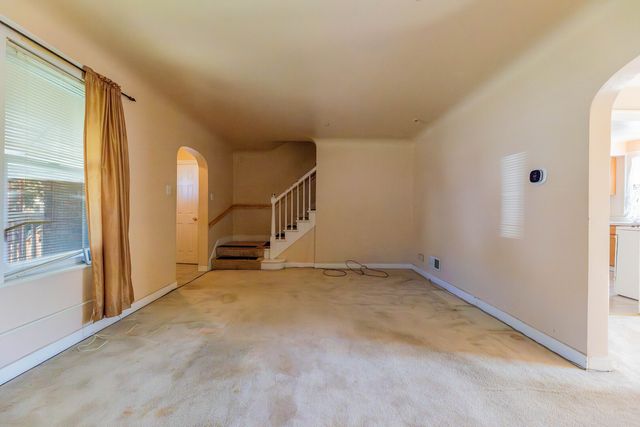 10211 S Eberhart Avenue, Chicago, IL 60628