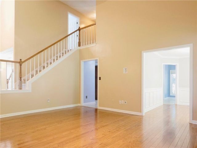 895 Thoroughbred Trace, Sugar Hill, GA 30518