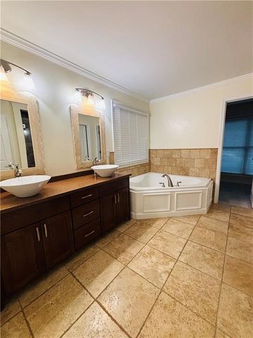 895 Thoroughbred Trace, Sugar Hill, GA 30518