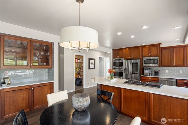 20724 NE 142nd Street, Woodinville, WA 98077