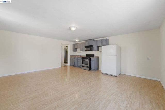 1686 Grand Avenue, San Leandro, CA 94577