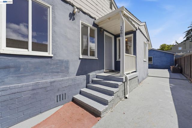 1686 Grand Avenue, San Leandro, CA 94577