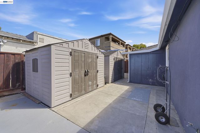 1686 Grand Avenue, San Leandro, CA 94577