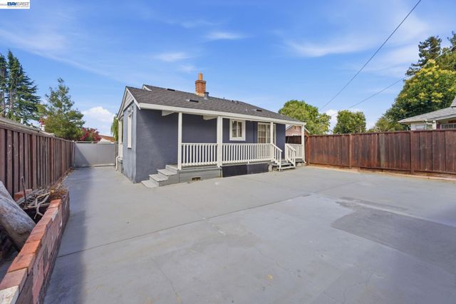 1686 Grand Avenue, San Leandro, CA 94577