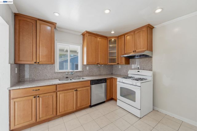 1686 Grand Avenue, San Leandro, CA 94577