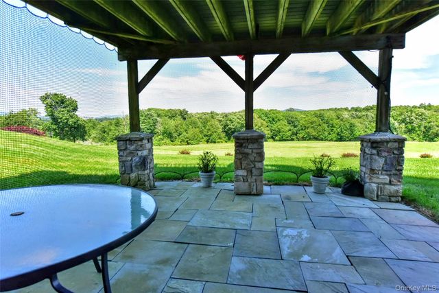 46 Mansion Ridge Boulevard, Monroe, NY 10950