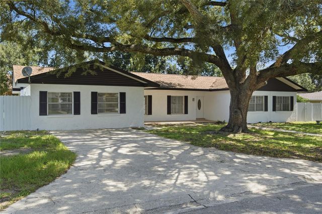 604 ROYAL CREST DRIVE, Brandon, FL 33511