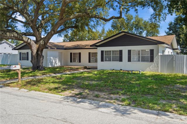 604 ROYAL CREST DRIVE, Brandon, FL 33511