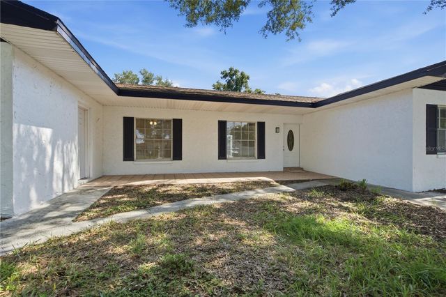 604 ROYAL CREST DRIVE, Brandon, FL 33511