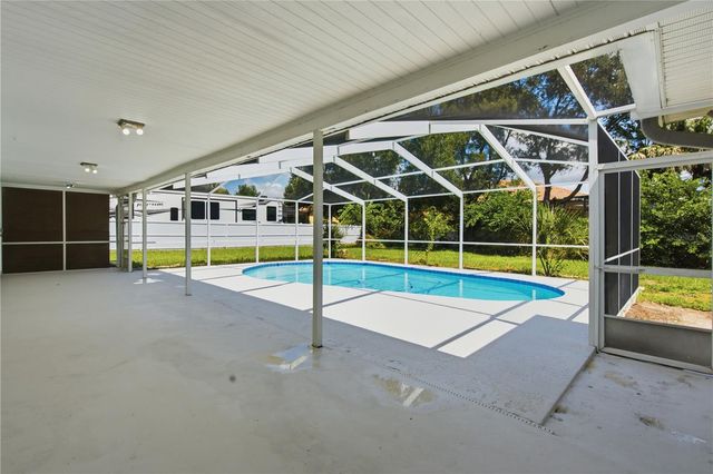 604 ROYAL CREST DRIVE, Brandon, FL 33511
