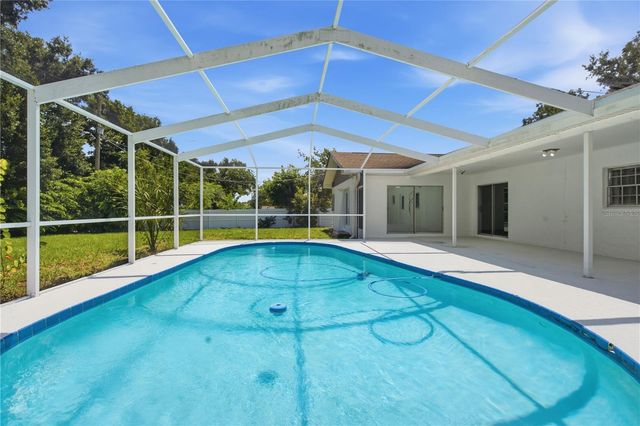 604 ROYAL CREST DRIVE, Brandon, FL 33511