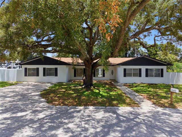 604 ROYAL CREST DRIVE, Brandon, FL 33511