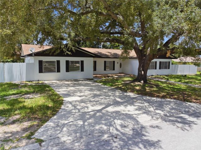 604 ROYAL CREST DRIVE, Brandon, FL 33511