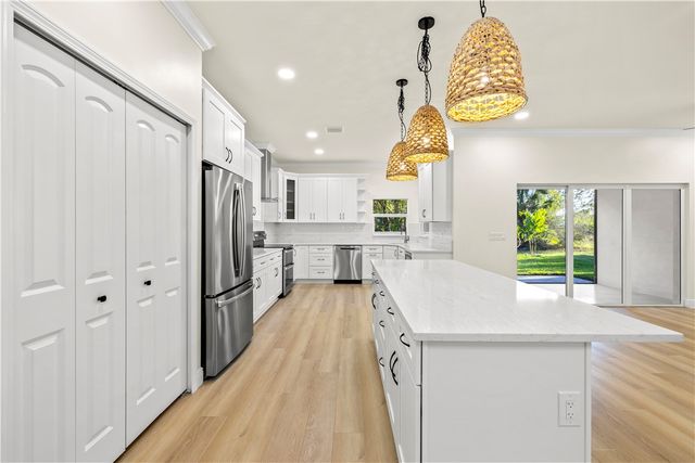 4805 66th Lane, Vero Beach, FL 32967
