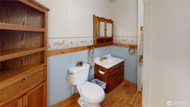 7 Lost Lake Road, Tonasket, WA 98855