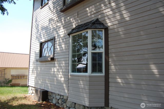 7 Lost Lake Road, Tonasket, WA 98855