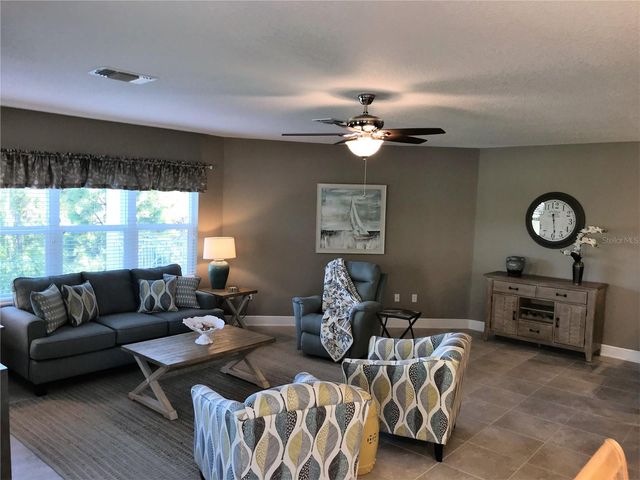 7730 34TH AVENUE W 101, Bradenton, FL 34209